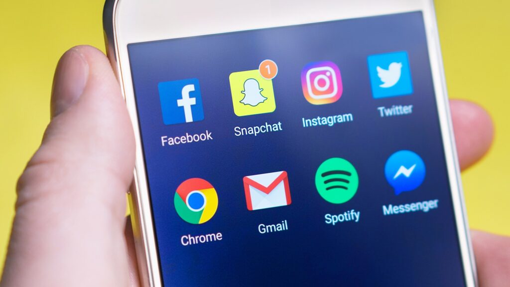 اعلانات مواقع التواصل الاجتماعي انستقرام – سناب شات – تويتر